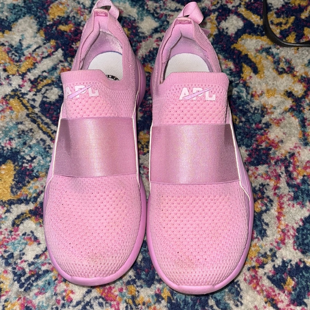 Breast Cancer Awareness Slip-On APL sneakers size 6